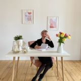 Кукушова работает