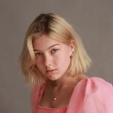 Валентина — твой контент гид