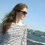 Вышивка за чашкой кофе