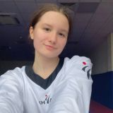 Пя́столова