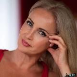 Как вам мамочка?