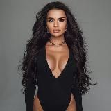 Надин Серовски