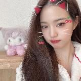 - 𝘺𝘶𝘮𝘪𝘭𝘪𝘴𝘴𝘴 𝘴𝘵𝘰𝘳𝘦