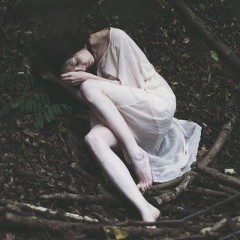 лезвием по старым ранам