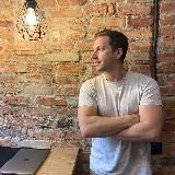 Андрей качает нефть