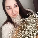 С книгами по любви 🤍