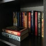 Jull читает 💕