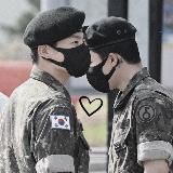 чигу целуются и едят рамён — 🌙.