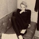 𝐁𝐨𝐫𝐧 𝐭𝐨 𝐝𝐢𝐞🦢