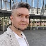 любовь, жизнь и собаки-роботы | режиссёр Дмитрий Отяковский
