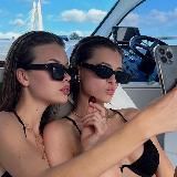 Mironowwa and girl.from.marss