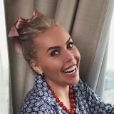 ЗИНА ДАРИТ БАБЛО💰