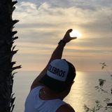 Тимур Ставит