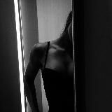 𝐌 𝐈 𝐃 𝐃 𝐄 𝐋 𝐈 𝐍