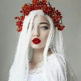 Голые девушки и сливы🍒