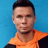 Виктор Лавренко